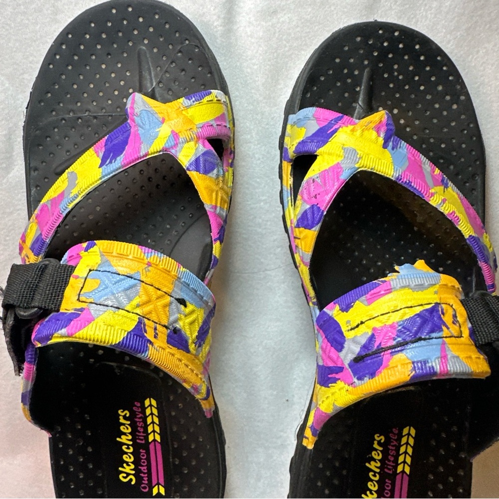 Skechers Women's Size 7 Reggae Artsy Black Multicolor Slip‎ On Sandals Shoes - Picture 4 of 10